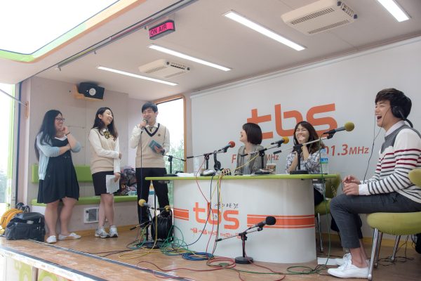TBS 101.3MHz K-Popular �����ܰ� ��� ÷���̹���